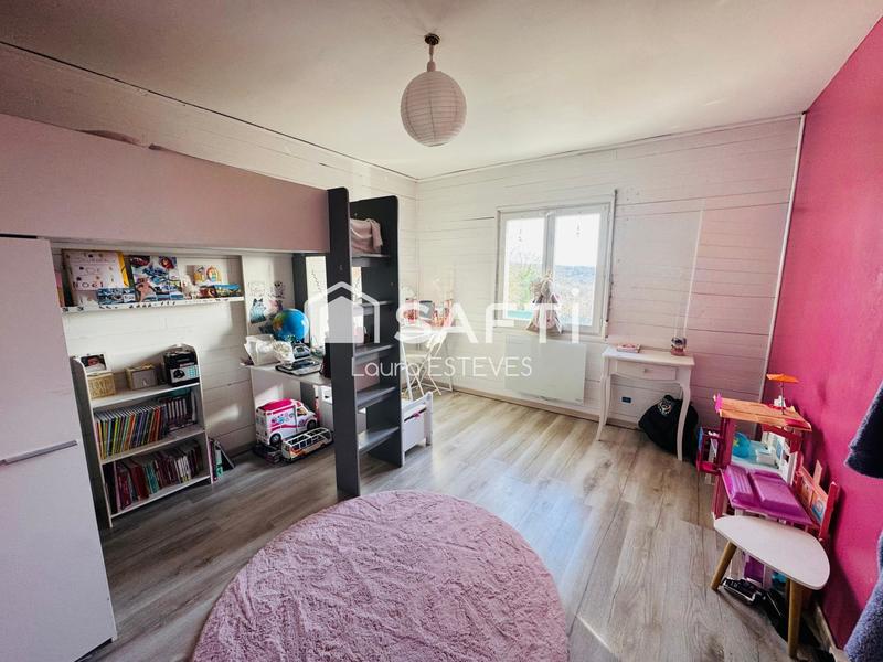 Maison - 90 m² - 5 pièces