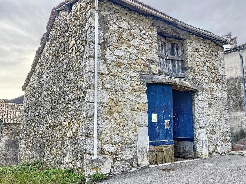 Maison - 179 m² - 3 pièces