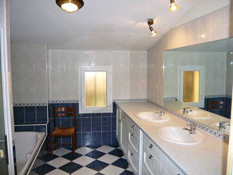 Maison - 174 m² - 5 pièces