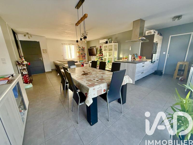 Maison - 95 m² - 5 pièces