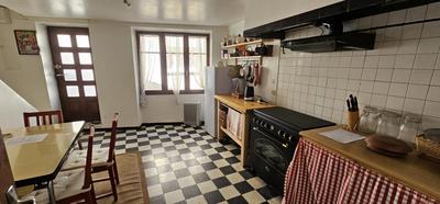 Maison - 87 m² - 6 pièces