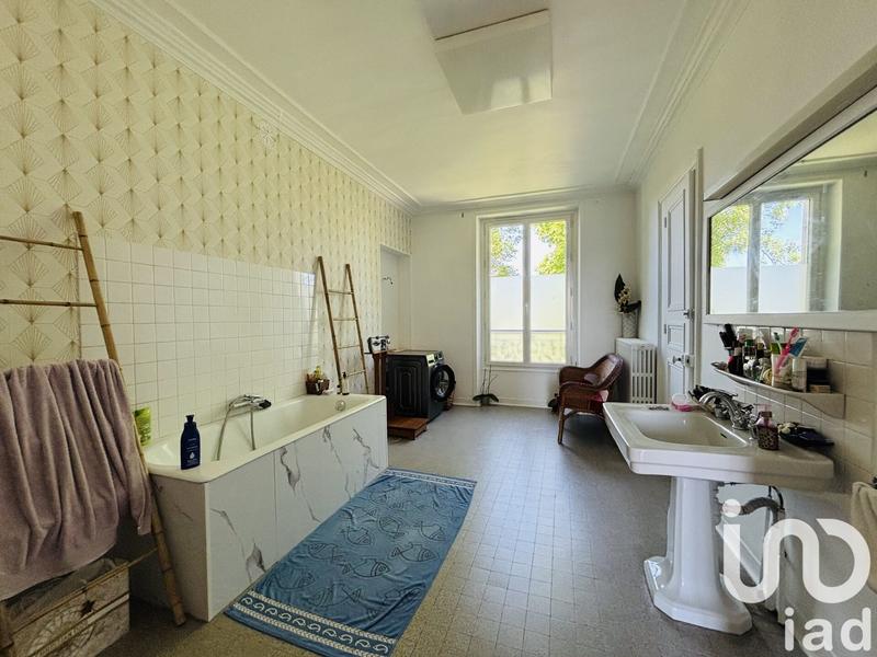 Maison - 340 m² - 10 pièces