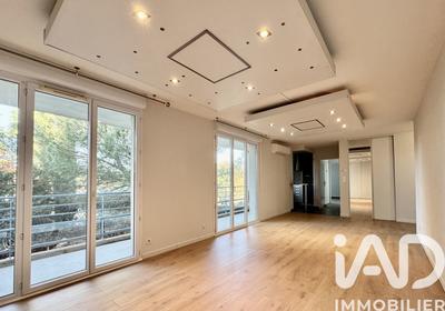 Appartement - 67 m² - 3 pièces