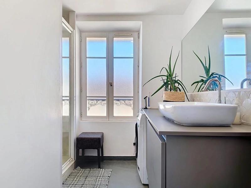 Studio - 25 m² - 1 pièce