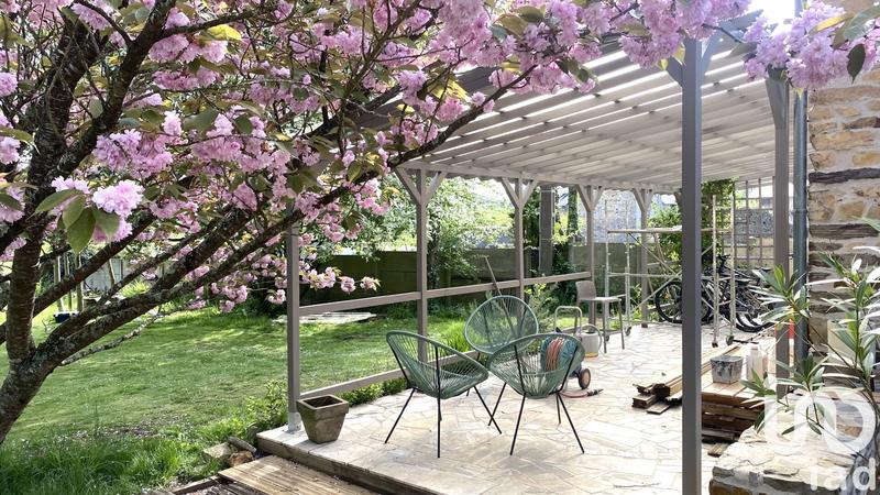 Maison - 220 m² - 7 pièces