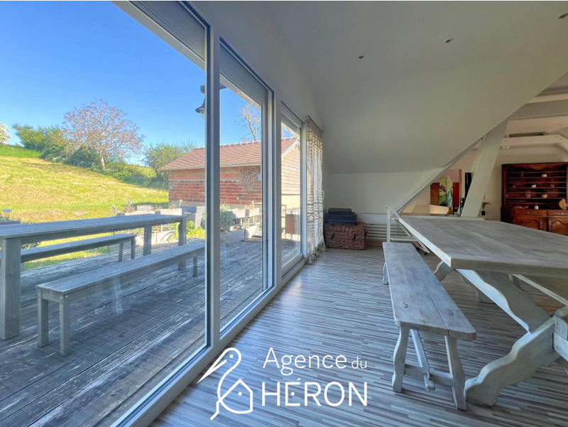 Maison - 143 m² - 8 pièces