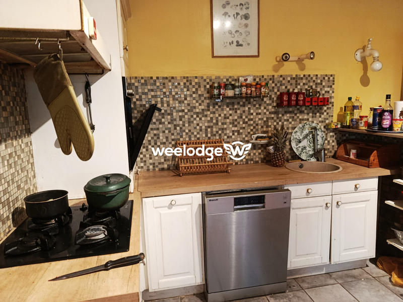 Maison - 239 m² - 10 pièces