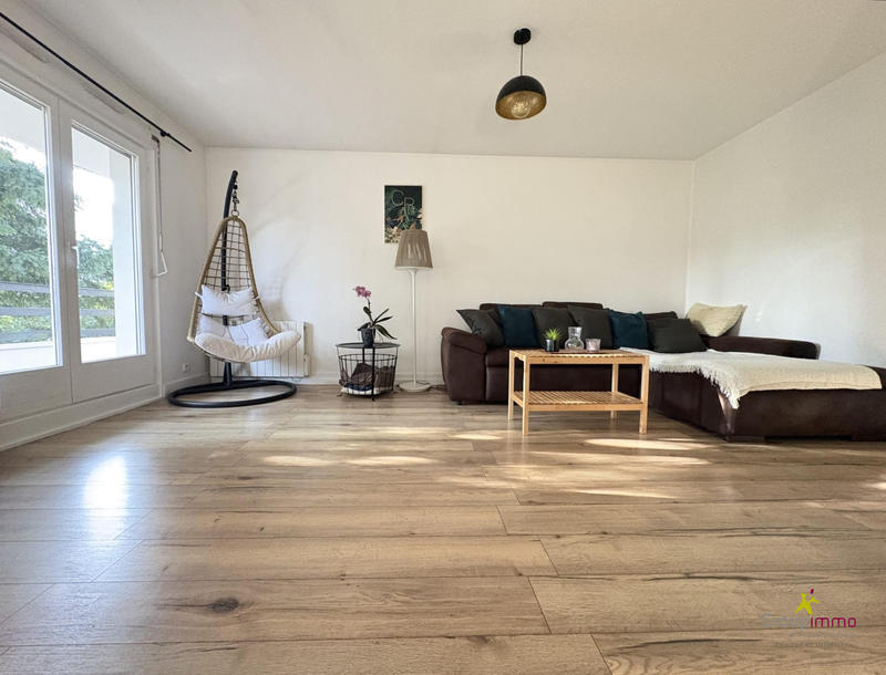 Appartement - 82 m² - 3 pièces