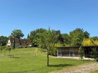 Propriété - 207 m² - 6 pièces