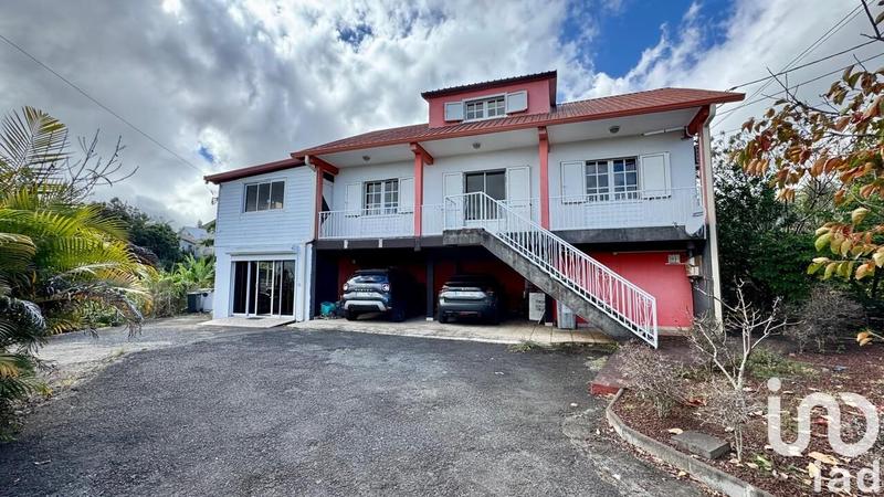 Maison - 215 m² - 11 pièces