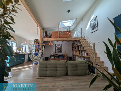 Maison - 99 m² - 4 pièces