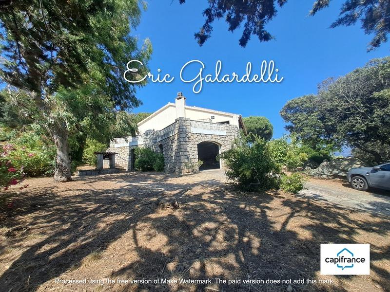 Maison - 328 m² - 12 pièces