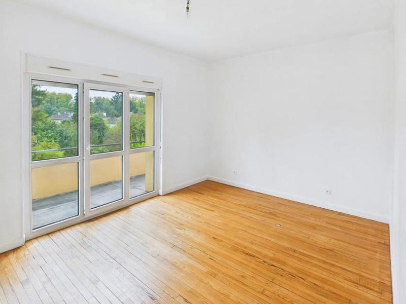 Appartement - 80 m² - 3 pièces