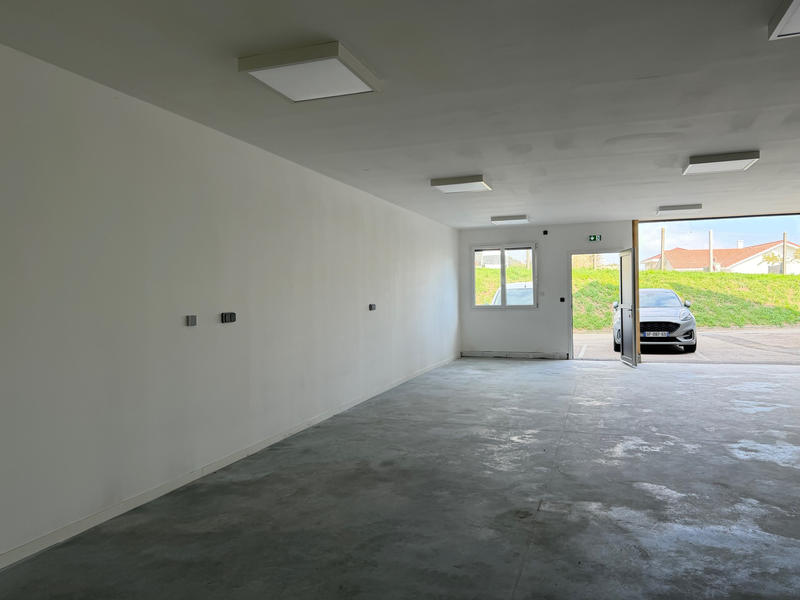 Local commercial - 115 m²