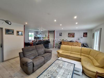 Maison traditionnelle - 105 m² - 5 pièces