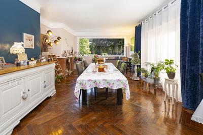 Maison - 269 m² - 9 pièces