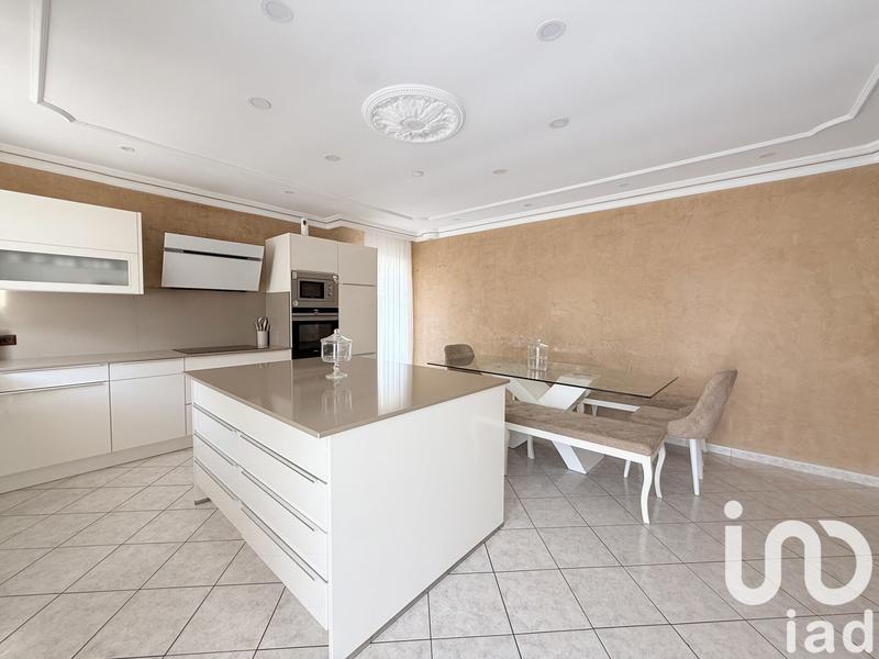 Maison - 153 m² - 5 pièces