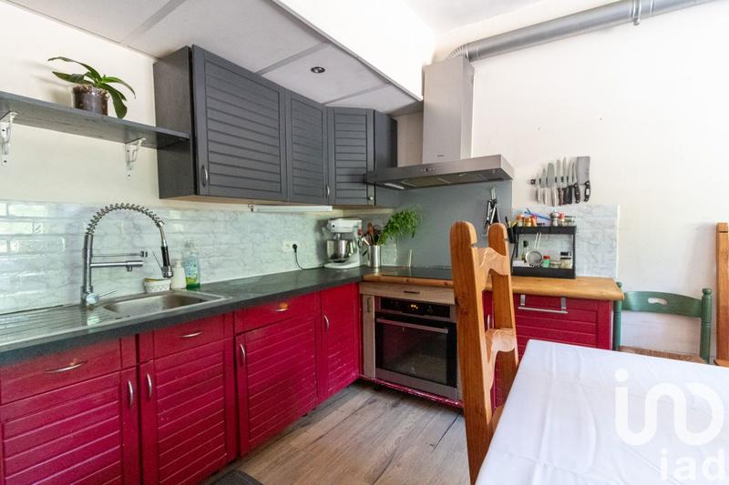 Maison - 185 m² - 11 pièces