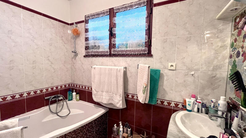 Appartement - 91 m² - 3 pièces