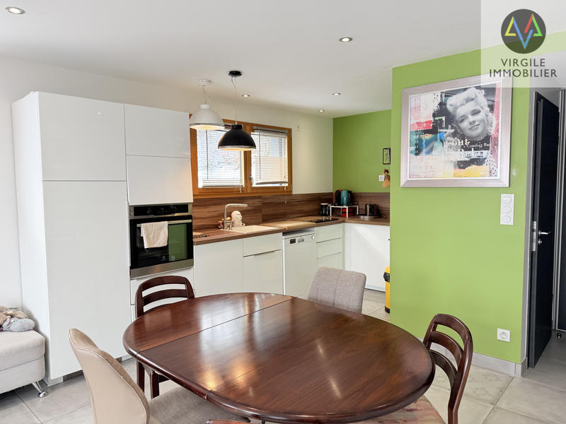 Triplex - 75 m² - 4 pièces