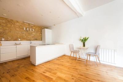 Appartement - 77 m² - 3 pièces