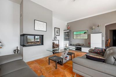 Villa - 253 m² - 8 pièces