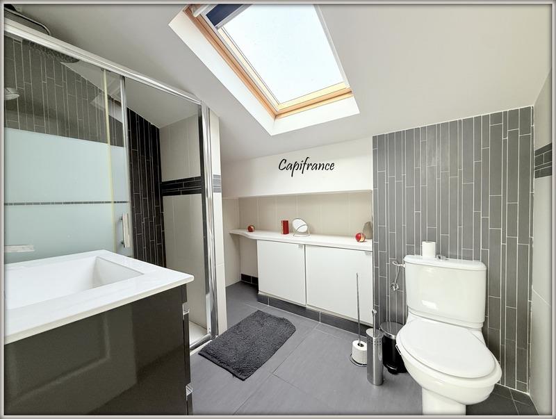 Maison - 143 m² - 7 pièces