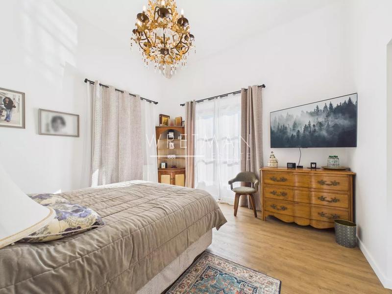 Villa - 178 m² - 6 pièces