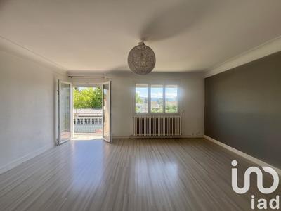 Appartement - 90 m² - 4 pièces