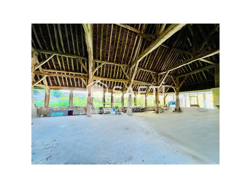 Maison - 277 m² - 8 pièces