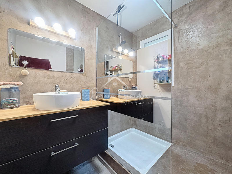 Maison - 150 m² - 7 pièces