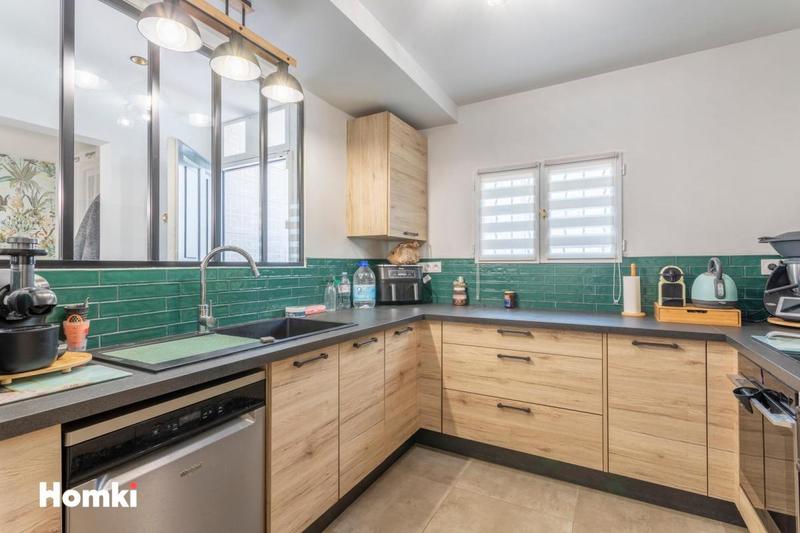 Maison - 95 m² - 5 pièces