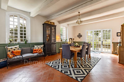 Bastide - 345 m² - 12 pièces