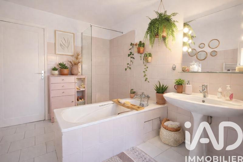 Appartement - 105 m² - 3 pièces