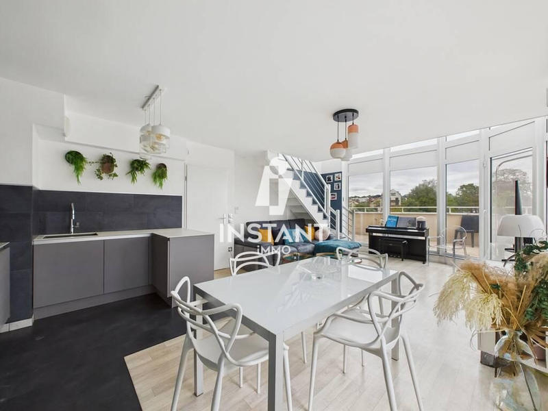 Duplex - 98 m² - 5 pièces