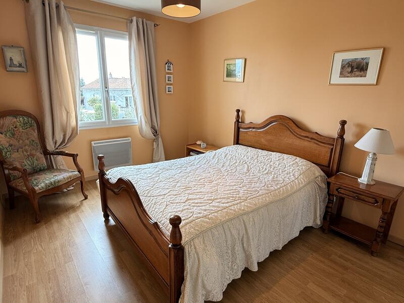 Maison traditionnelle - 180 m² - 6 pièces