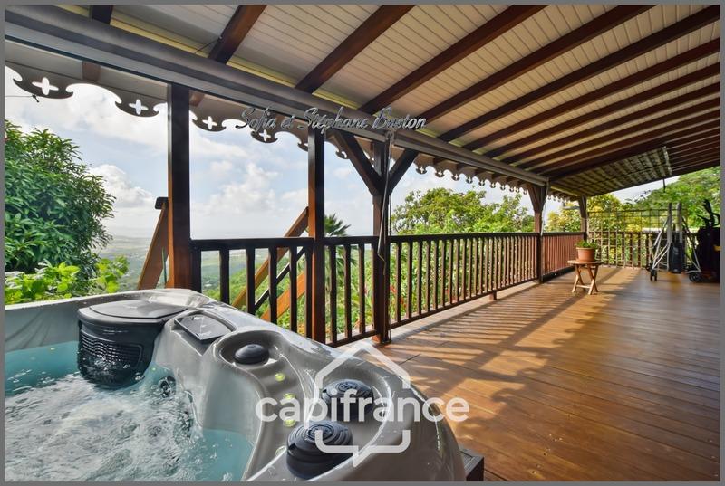 Maison - 105 m² - 5 pièces