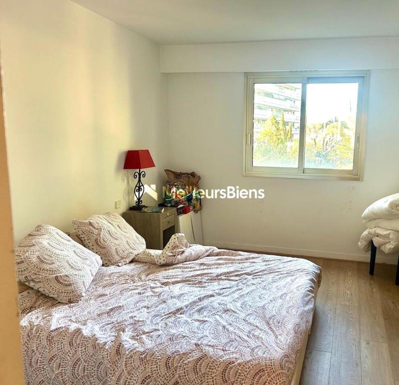 Appartement - 98 m² - 3 pièces