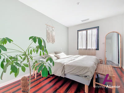 Maison - 105 m² - 4 pièces