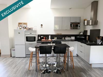 Appartement - 99 m² - 4 pièces