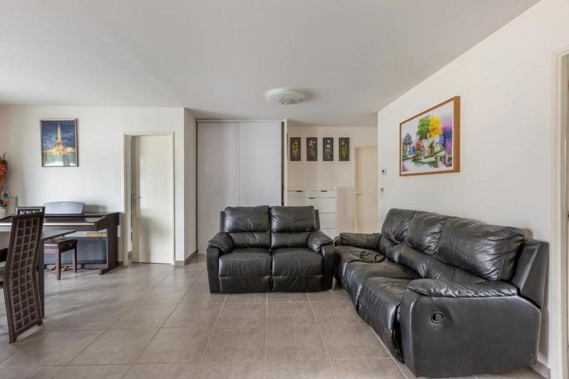 Maison - 99 m² - 5 pièces