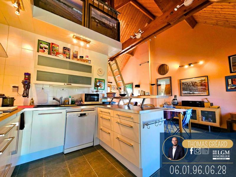 Maison - 180 m² - 6 pièces