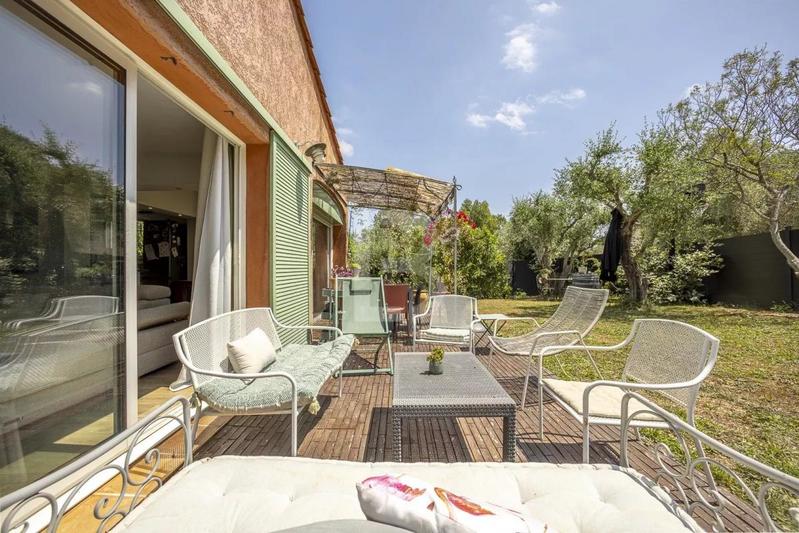 Villa - 149 m² - 4 pièces