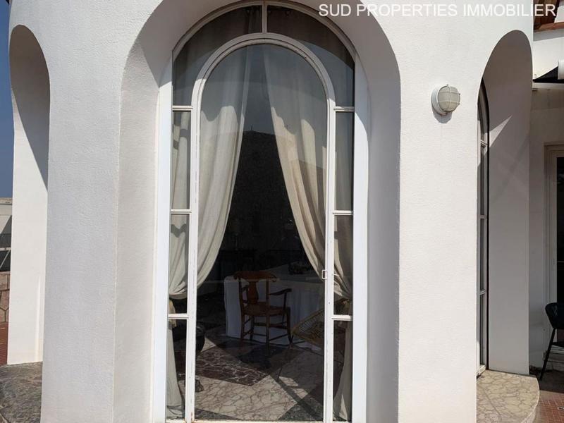 Villa - 247 m² - 7 pièces