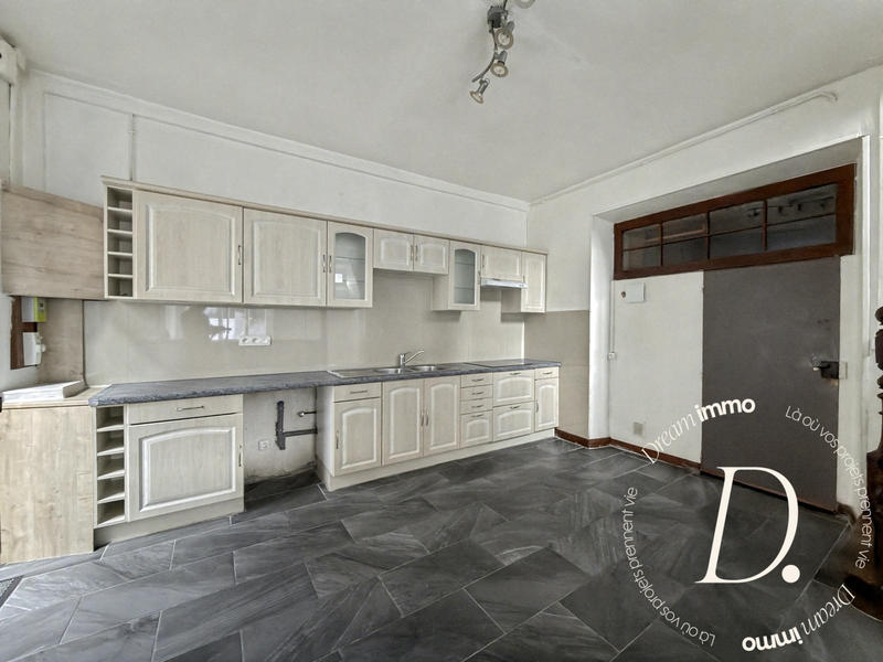 Maison - 105 m² - 4 pièces