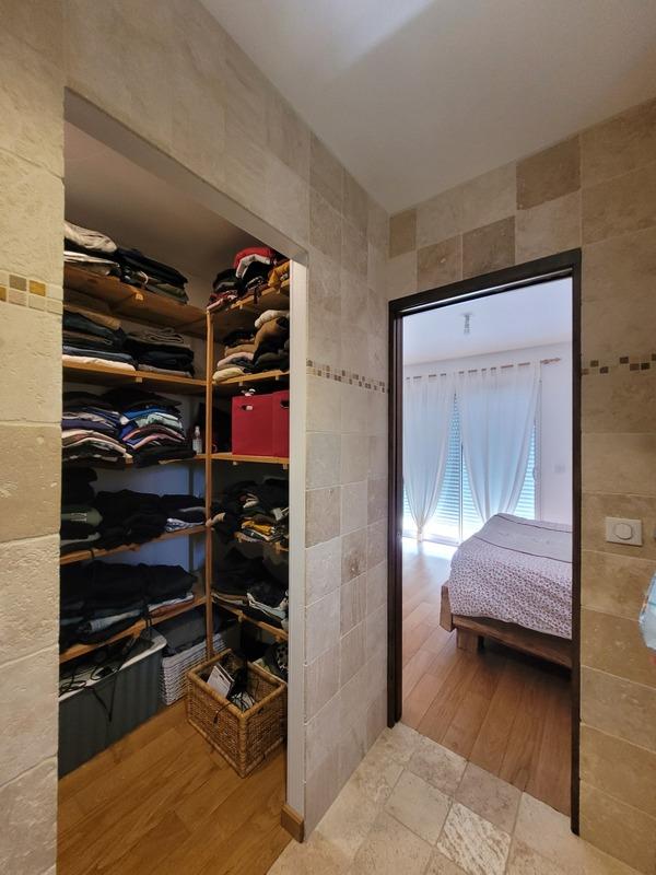 Maison - 210 m² - 9 pièces