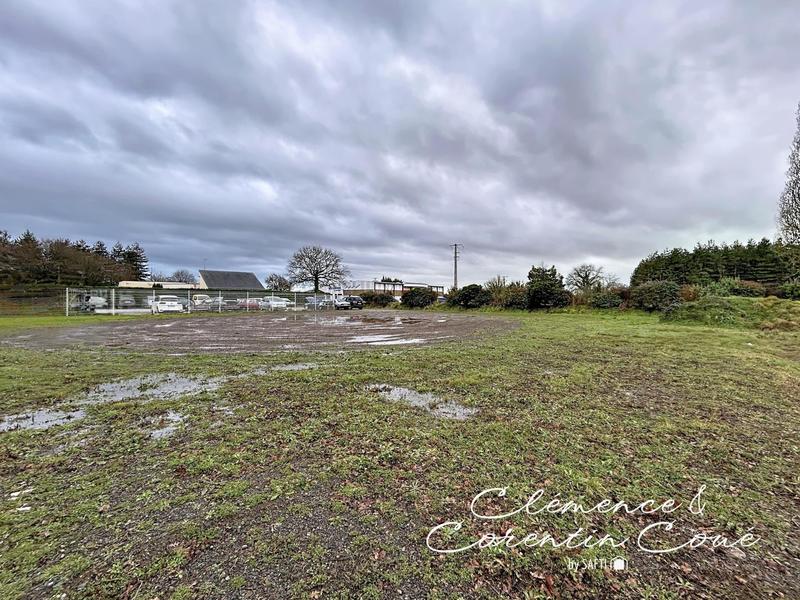 Terrain industriel - 1 542 m²