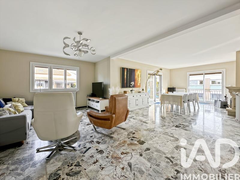 Maison - 188 m² - 6 pièces