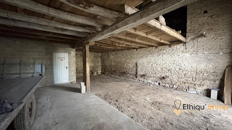 Maison ancienne - 195 m² - 2 pièces