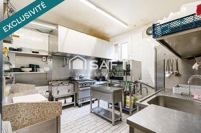 Local commercial - 101 m²